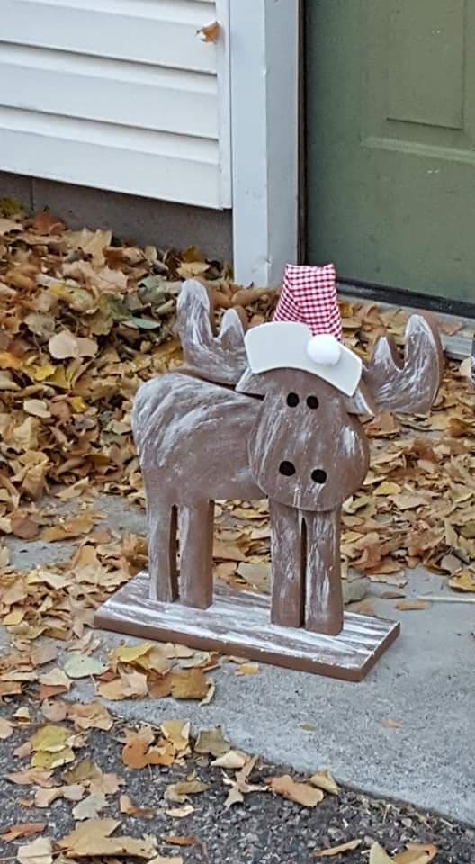 Glenda Edwards CarveWright raindeer